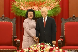 Tổng Bí thư Nguyễn Phú Trọng và Chủ tịch Quốc hội Campuchia Samdech Khuon Sudary tại buổi tiếp. (Ảnh: DUY LINH)