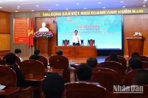 Cục trưởng Cục Thuế Điện Biên Nguyễn Quang Việt chủ trì buổi đối thoại.