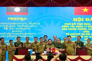 Bộ đội Biên phòng Nghệ An ký kết biên bản ghi nhớ với công an ba tỉnh Houaphanh, Xiangkhouang, Bolikhamsay (Lào).