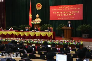 Đồng chí Lê Minh Hưng tiếp thu và giải trình một số kiến nghị của cử tri.
