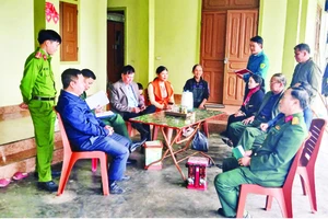 Việc tuyên truyền, triển khai công tác tuyển quân ở xã Phù Lưu, huyện Lộc Hà được tổ chức chặt chẽ, chất lượng.