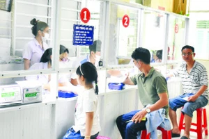 Khu vực tiếp nhận, khám bệnh tại Trung tâm Y tế quận Liên Chiểu, thành phố Đà Nẵng. 