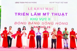 Khai mạc triển lãm mỹ thuật khu vực 2 (Đồng bằng sông Hồng) năm 2024.