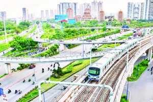 Thành phố Hồ Chí Minh vừa đưa vào khai thác tuyến metro số 1 (Bến Thành-Suối Tiên) sau nhiều năm thi công.