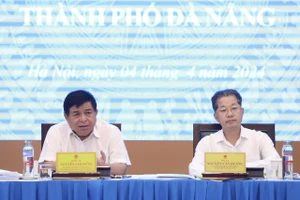 Bộ trưởng Kế hoạch và Đầu tư Nguyễn Chí Dũng phát biểu tại cuộc họp.