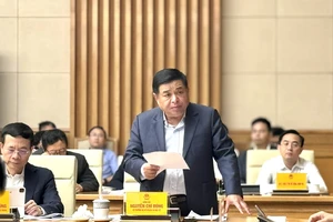 Bộ trưởng Kế hoạch và Đầu tư Nguyễn Chí Dũng phát biểu tại Hội nghị phát triển nguồn nhân lực phục vụ công nghiệp bán dẫn chiều 24/4.