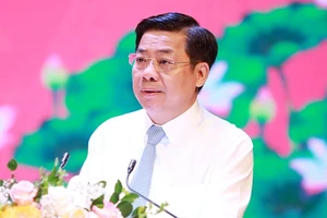 Tạm đình chỉ việc thực hiện nhiệm vụ, quyền hạn của đại biểu Quốc hội đối với ông Dương Văn Thái.