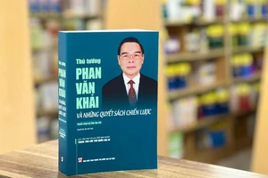 Cuốn sách “Thủ tướng Phan Văn Khải và những quyết sách chiến lược” vừa được Nhà xuất bản Chính trị quốc gia Sự thật tái bản. 