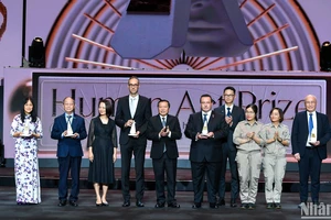 Giải thưởng Hành động vì Cộng đồng - Human Act Prize 2023 vinh danh 28 dự án, ý tưởng xuất sắc. (Ảnh: THÀNH ĐẠT)