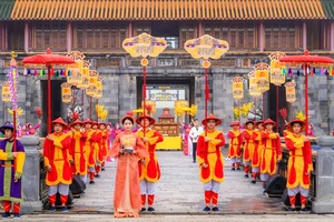 Hoạt động công bố Festival Huế 2024 và Lễ hội sân khấu hóa tái hiện Lễ Ban sóc triều Nguyễn.