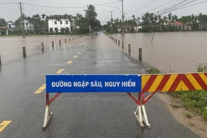 Hiện tại lượng mưa rất lớn, nước lũ đang lên nhanh, có thể gây ngập lụt ở nhiều vùng thấp trũng