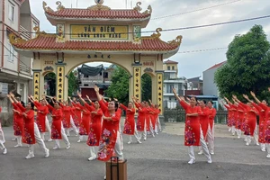 Thành phố Hà Nội nỗ lực nâng cao đời sống tinh thần của người dân trên địa bàn.