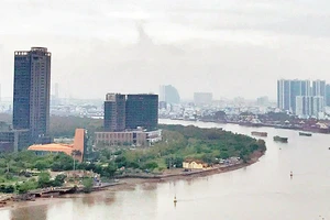 Một góc sông Sài Gòn thuộc khu vực trung tâm thành phố. 