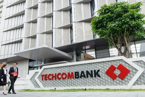 Techcombank được S&P Global Ratings xếp hạng “BB-” và triển vọng “Ổn định”