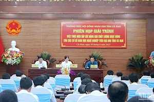 Phiên họp giải trình của Thường trực Hội đồng nhân dân tỉnh Cà Mau vào chiều 10/8.