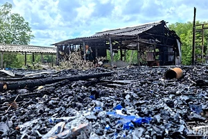 Hỗ trợ các gia đình bị thiệt hại trong vụ cháy tại Cà Mau