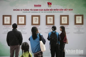 Triển lãm tương tác “Những trận đánh nổi tiếng, những vị tướng tài danh” ca ngợi những chiến công hiển hách và tôn vinh những vị tướng tài danh của Quân đội nhân dân Việt Nam.