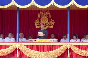 Quốc vương Norodom Sihamoni đọc diễn văn tại lễ kỷ niệm. (Ảnh: Fresh News)