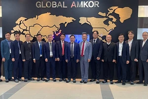Đoàn công tác của tỉnh Bắc Ninh trong chuyến thăm và làm việc với Tập đoàn Amkor tại Hàn Quốc.