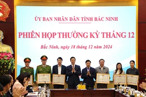 Tỉnh Bắc Ninh kịp thời khen thưởng, động viên các tập thể, cá nhân trong công tác xử lý ô nhiễm môi trường trên địa bàn.