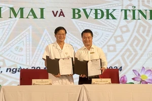 Lãnh đạo Bệnh viện Bạch Mai và Bệnh viện đa khoa tỉnh Phú Thọ ký biên bản hợp tác toàn diện nhằm nâng cao chất lượng khám chữa bệnh.