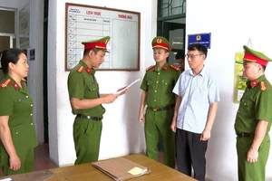 Công an tỉnh Phú Thọ thi hành lệnh giữ người đối với Nông Đức Di, Phó Giám đốc Sở Tài nguyên và Môi trường Bắc Kạn.