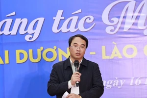 Đồng chí Nguyễn Thành Long, Phó Chủ tịch phụ trách Hội Văn học-Nghệ thuật Lào Cai phát biểu tại lễ khai mạc.