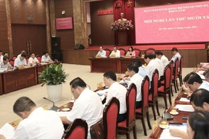 Các đại biểu dự Hội nghị Thành ủy Hà Nội ngày 25/6.