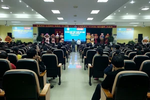 Bệnh viện Trung ương Huế trong lễ kỷ niệm 66 năm Ngày Thầy thuốc Việt Nam