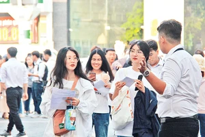 Các thí sinh dự kỳ thi Đánh giá năng lực vào các trường đại học thành viên thuộc Đại học Quốc gia Thành phố Hồ Chí Minh.
