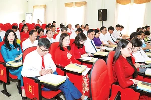 Các học viên tham dự lớp bồi dưỡng cán bộ quy hoạch nguồn chức danh Ủy viên ban thường vụ quận, huyện, thị ủy và đảng ủy trực thuộc Thành ủy Hà Nội, nhiệm kỳ 2025-2030.