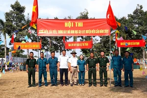 Hội thi "Sáng kiến, cải tiến, trưng bày mô hình học cụ lực lượng vũ trang huyện Bến Cầu năm 2023".