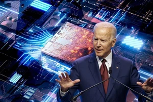 Tổng thống Mỹ Joe Biden trên một chương trình truyền hình về Đạo luật CHIPS. Ảnh: TASS