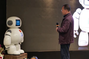 Robot Anan có khả năng hiểu và tương tác chính xác với người dùng.