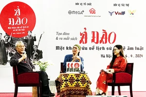 Tọa đàm ra mắt sách ngày 6/4 tại Viện Văn hóa nghệ thuật quốc gia Việt Nam. Ảnh: QUANG HƯNG