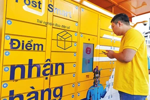 Trạm giao nhận thông minh của VietnamPost đã chính thức triển khai tại Hà Nội. Ảnh: MINH SƠN