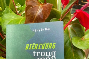 Trái tim thắm đỏ dưới mầu áo xanh