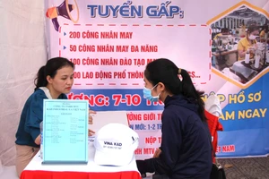 Tuyển dụng nhiều nhưng doanh nghiệp vẫn thiếu lao động có tay nghề.