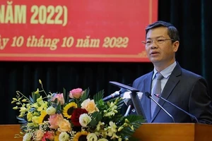 Đồng chí Nguyễn Văn Sơn, Chủ tịch UBND tỉnh Tuyên Quang phát biểu tại buổi lễ.