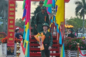 Thanh niên Quảng Nam hăng hái lên đường bảo vệ Tổ quốc