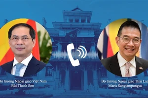 Bộ trưởng Ngoại giao Bùi Thanh Sơn điện đàm với Bộ trưởng Ngoại giao Thái Lan Maris Sangiampongsa.