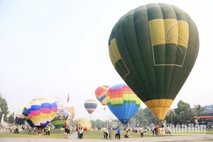[Ảnh] Ghé thăm lễ hội khinh khí cầu quốc tế lớn nhất Việt Nam