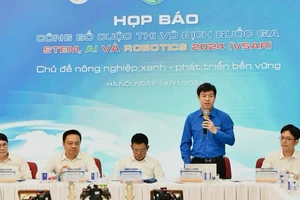 Quang cảnh buổi họp báo.