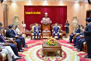 Bí thư Thành ủy Đà Nẵng Nguyễn Văn Quảng chủ trì tiếp đoàn công tác của Ban Tuyên truyền Trung ương Đảng Cộng sản Trung Quốc.