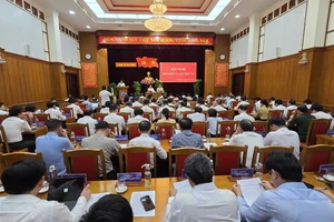 Phiên khai mạc Hội nghị lần thứ 16 của Thành ủy Đà Nẵng.