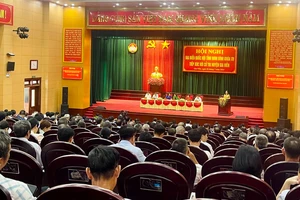 Hội nghị tiếp xúc cử tri tại huyện Gia Viễn, tỉnh Ninh Bình.