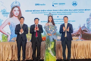 Đương kim Hoa hậu Hoàn vũ Việt Nam Bùi Thị Xuân Hạnh trở thành đại diện hình ảnh văn hóa du lịch tỉnh Ninh Bình.