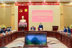 Quang cảnh buổi làm việc.