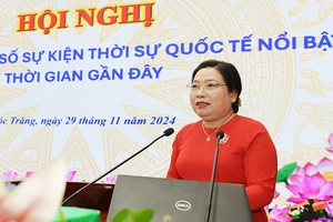 Phó Bí thư Thường trực Tỉnh ủy Sóc Trăng Hồ Thị Cẩm Đào phát biểu tại Hội nghị.