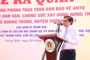 Phó Chủ tịch Ủy ban nhân dân tỉnh Đồng Nai Nguyễn Sơn Hùng phát biểu tại lễ ra quân.